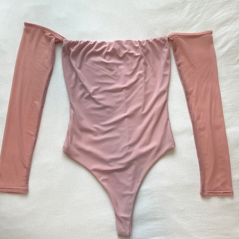 LuxLA off the shoulder pink body suit, size small!